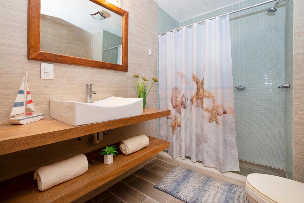 Cozy Ocean Front Penthouse At Marlin Beach Apartment Канкун Екстериор снимка